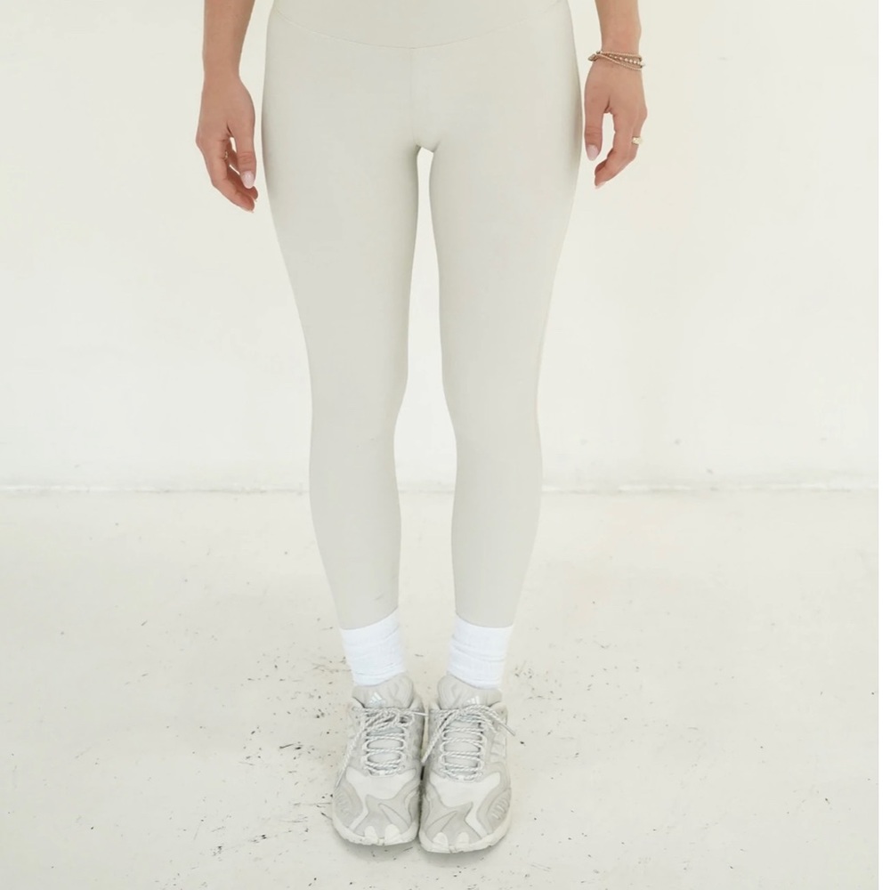 Exhali Essential leggings - Stone